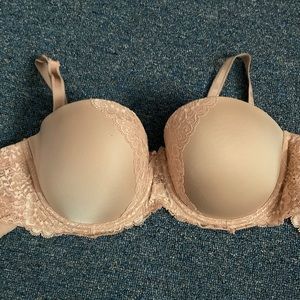 Victoria Secret Adjustable strapless bra 36D